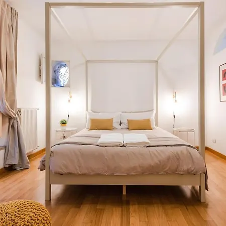 La Magnolia A C Balcony Office Piazza Navona Spanish Steps רומא
