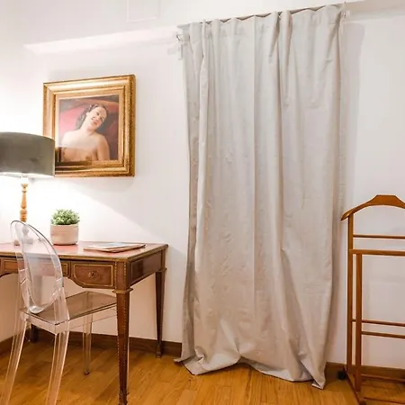 شقة La Magnolia A C Balcony Office Piazza Navona Spanish Steps روما